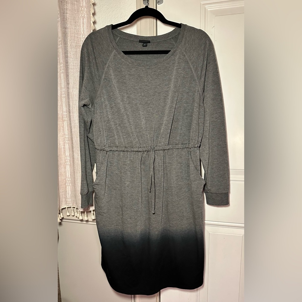 Torrid NWT sz 0 (large 12) grey to black ombré long sleeve dress, SOFT!